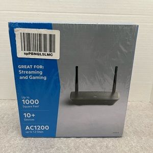Linksys AC1200 Dual Band WiFi 5 Router - Black NWT Never opened